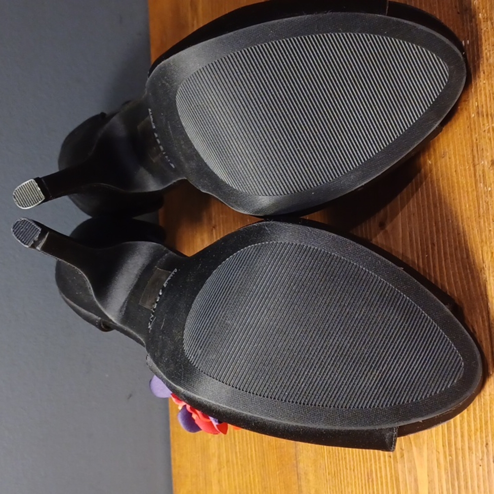 Call it Spring platforms - Picture 6 of 15